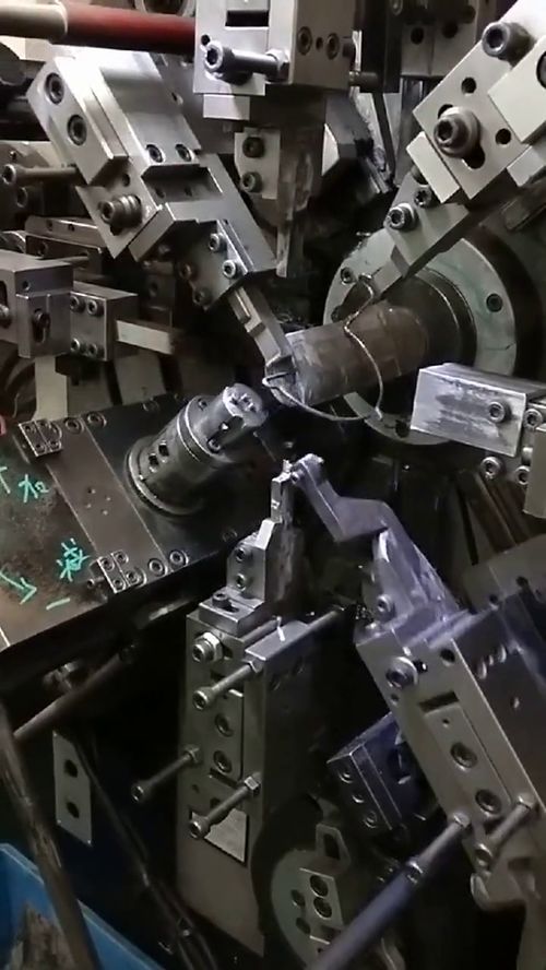 高端机械制作人工无法代替